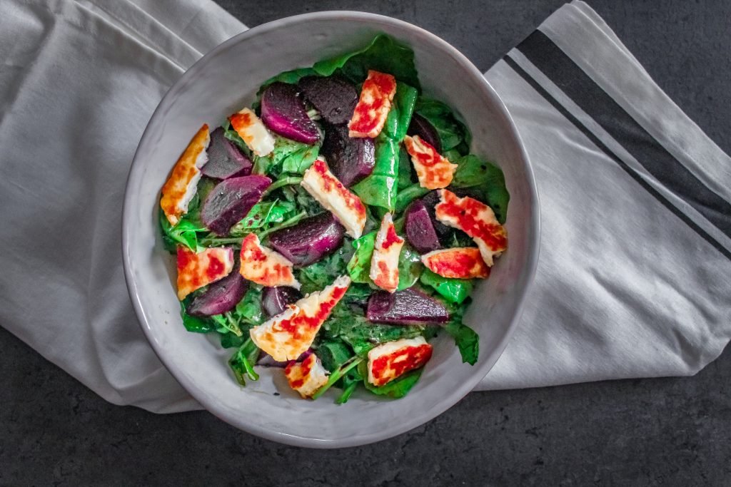 beetroot halloumi salad